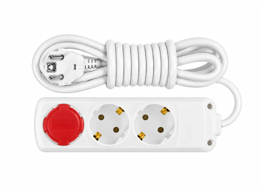 [9230105] Multiprise blanche 3 prises avec terre, câble de 5 m et interrupteur