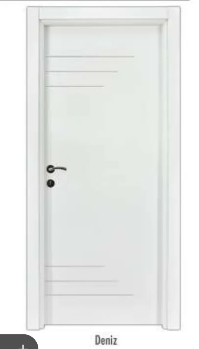 Porte intérieure laquée blanche Deniz avec détail de rainure horizontale (10 cm)