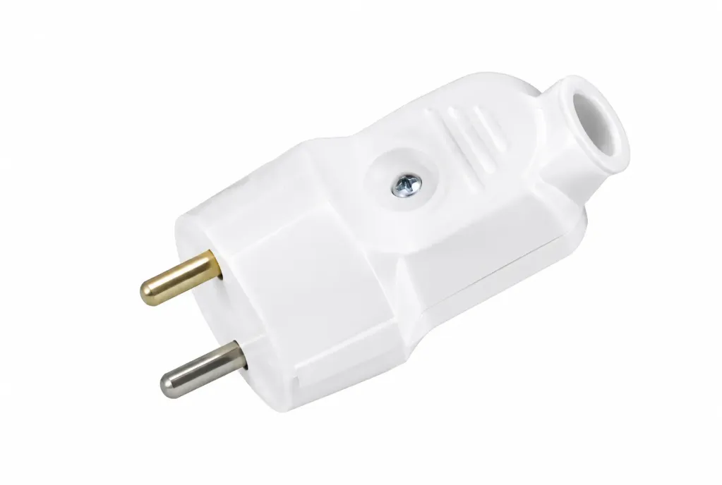 [9140786] White Grounded Male Plug