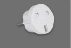 [9141028] White British Type Grounded Male Plug