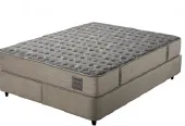 Base de lit rectangulaire Segura aspect tissu avec pieds courts (120x200)